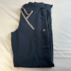 Figs dark harbor bottoms. Yola